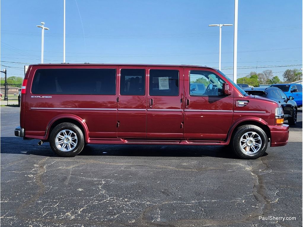 Used 2021 Chevrolet Express 3500 LS w/ Chrome Appearance Package image 14
