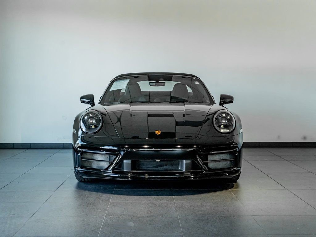 Certified 2022 Porsche 911 50th Anniversary Edition image 10