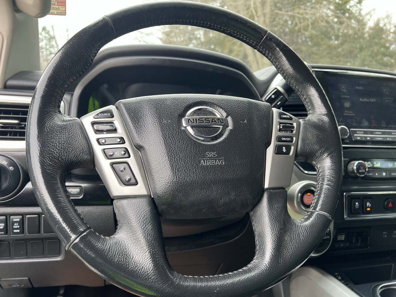 Used 2020 Nissan Titan SV w/ SV Convenience Package image 13