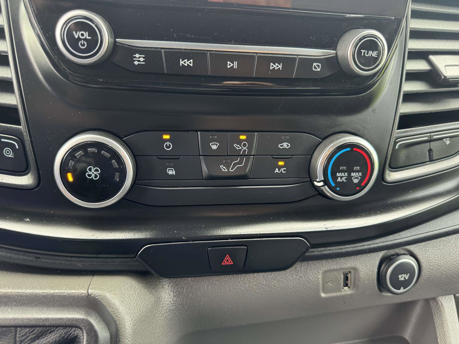 Used 2021 Ford Transit 350 148 High Roof Extended image 21