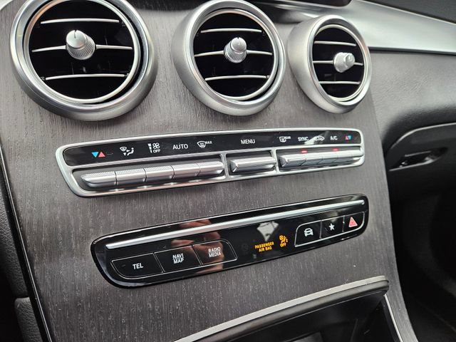 Used 2020 Mercedes-Benz GLC 300 4MATIC image 33