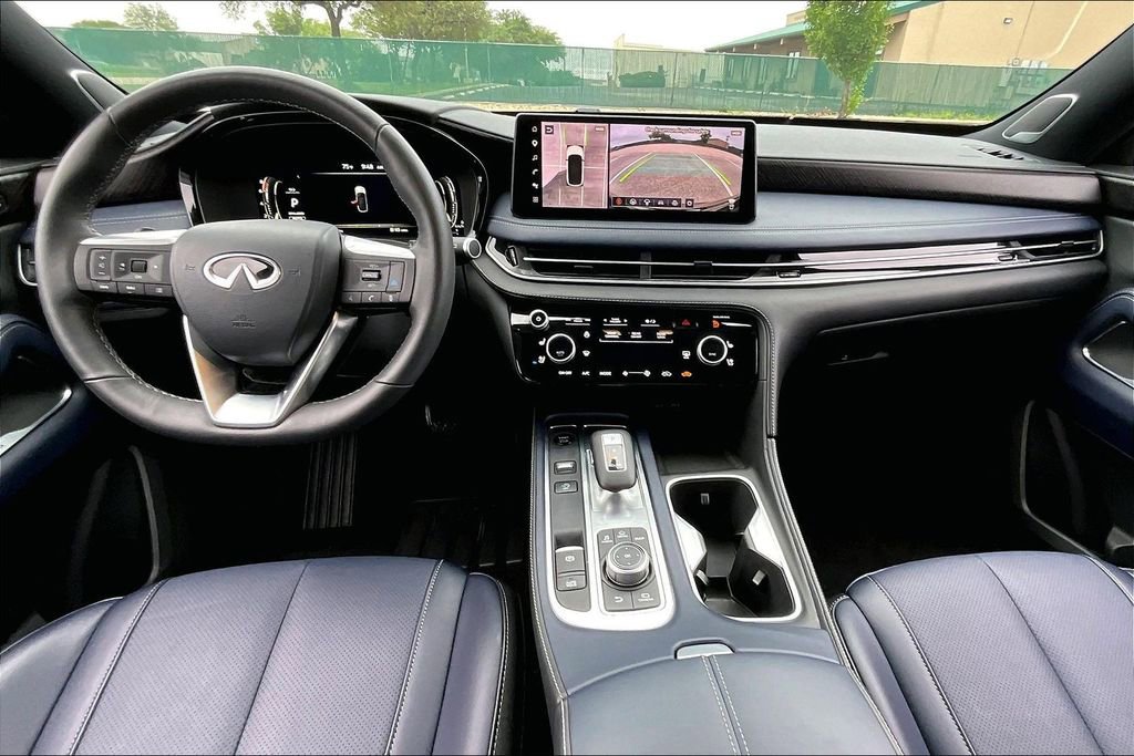 Certified 2026 INFINITI QX60 Sport w/ Dark Cargo Package AWD/4WD image 18