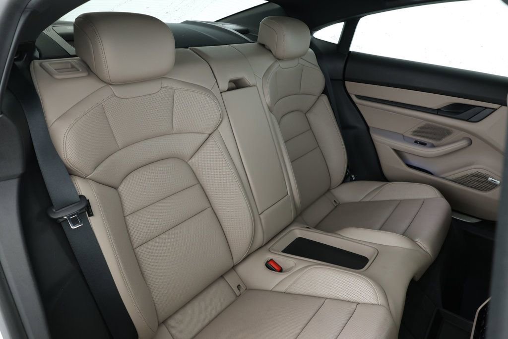 Used 2022 Porsche Taycan 4S image 22