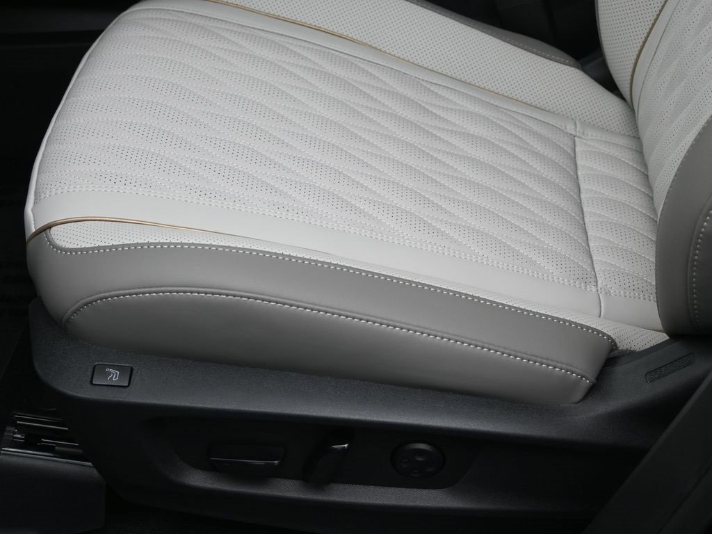 New 2026 INFINITI QX60 Autograph image 17