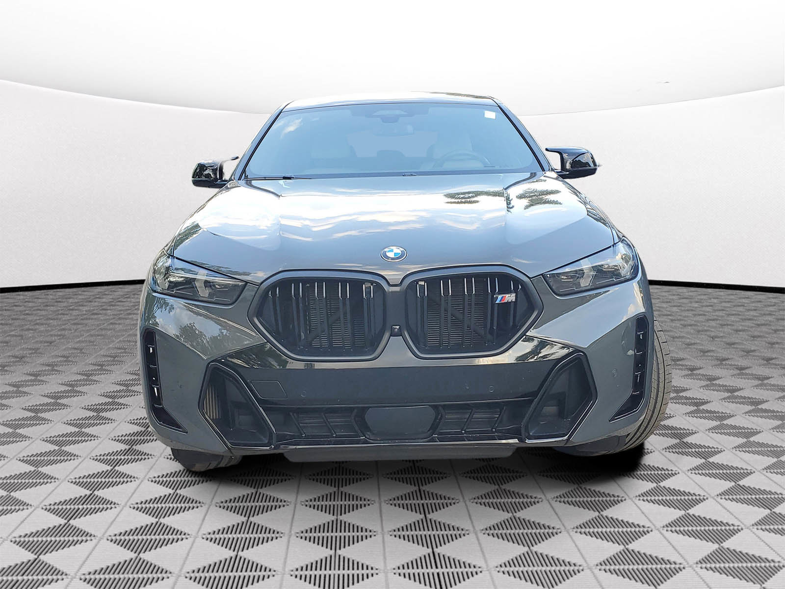 Used 2025 BMW X6 M60i AWD/4WD image 2