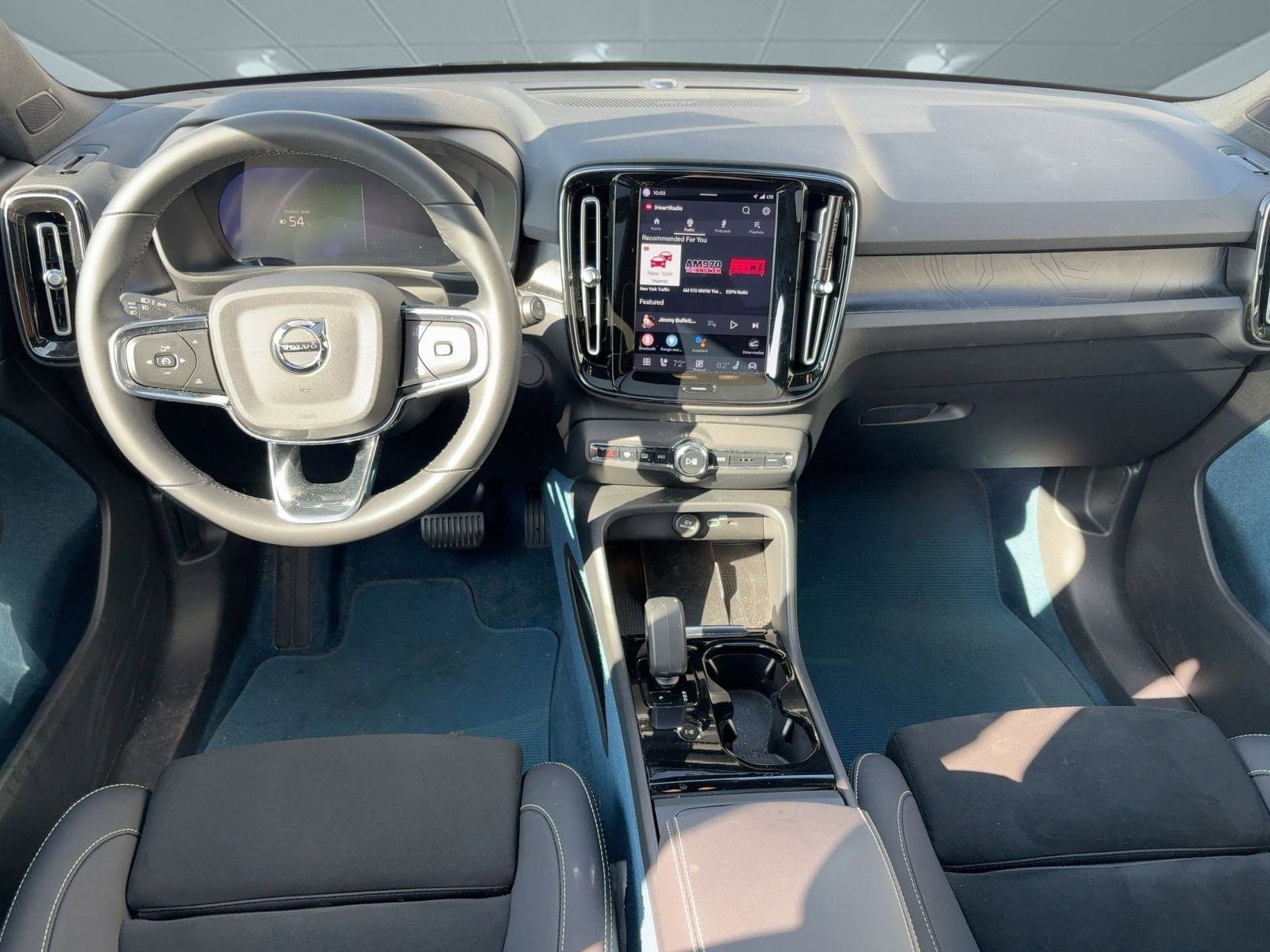 Certified 2023 Volvo XC40 Recharge Ultimate image 16