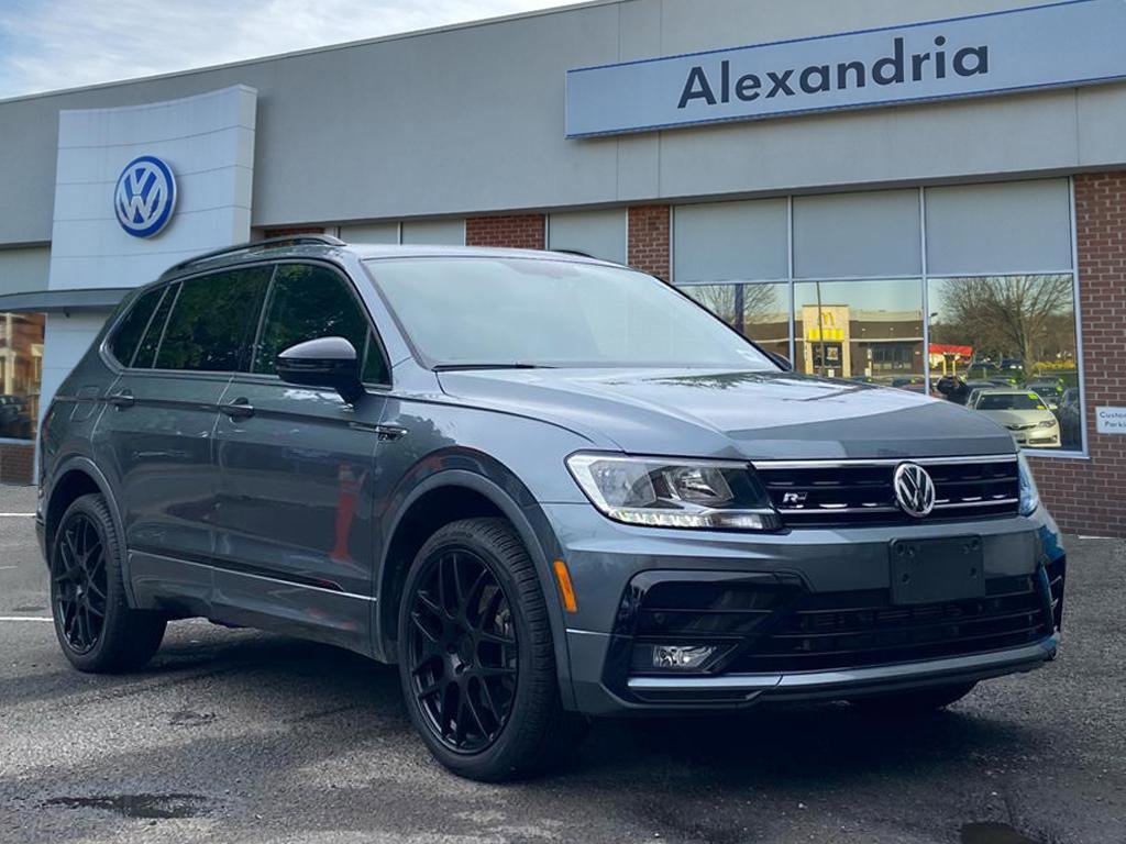 Used 2020 Volkswagen Tiguan SE R-Line w/ 3rd Row Seat Package AWD/4WD image 1