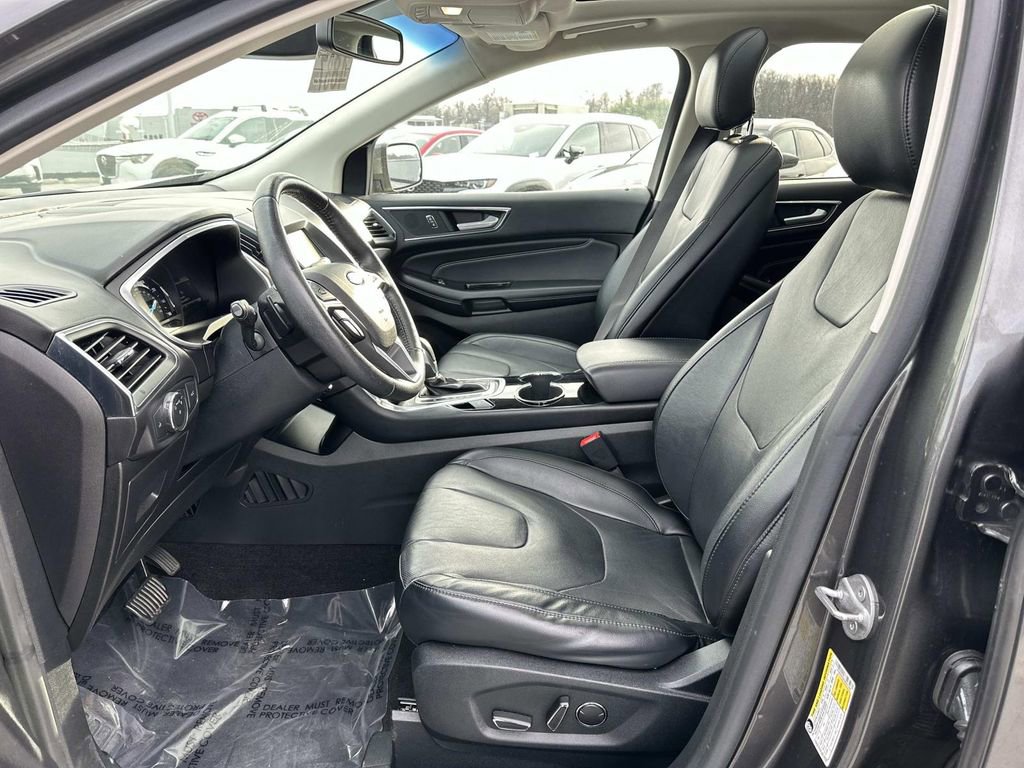 Used 2016 Ford Edge Titanium w/ Equipment Group 302A image 24