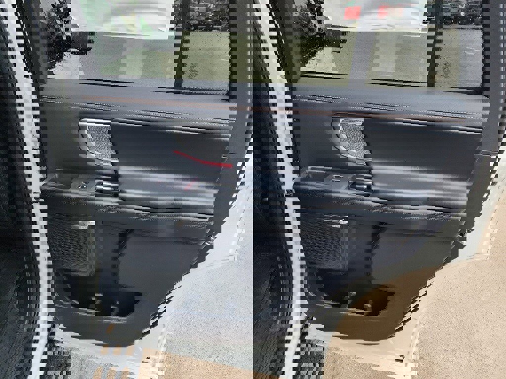 New 2026 Ford Expedition Tremor image 17