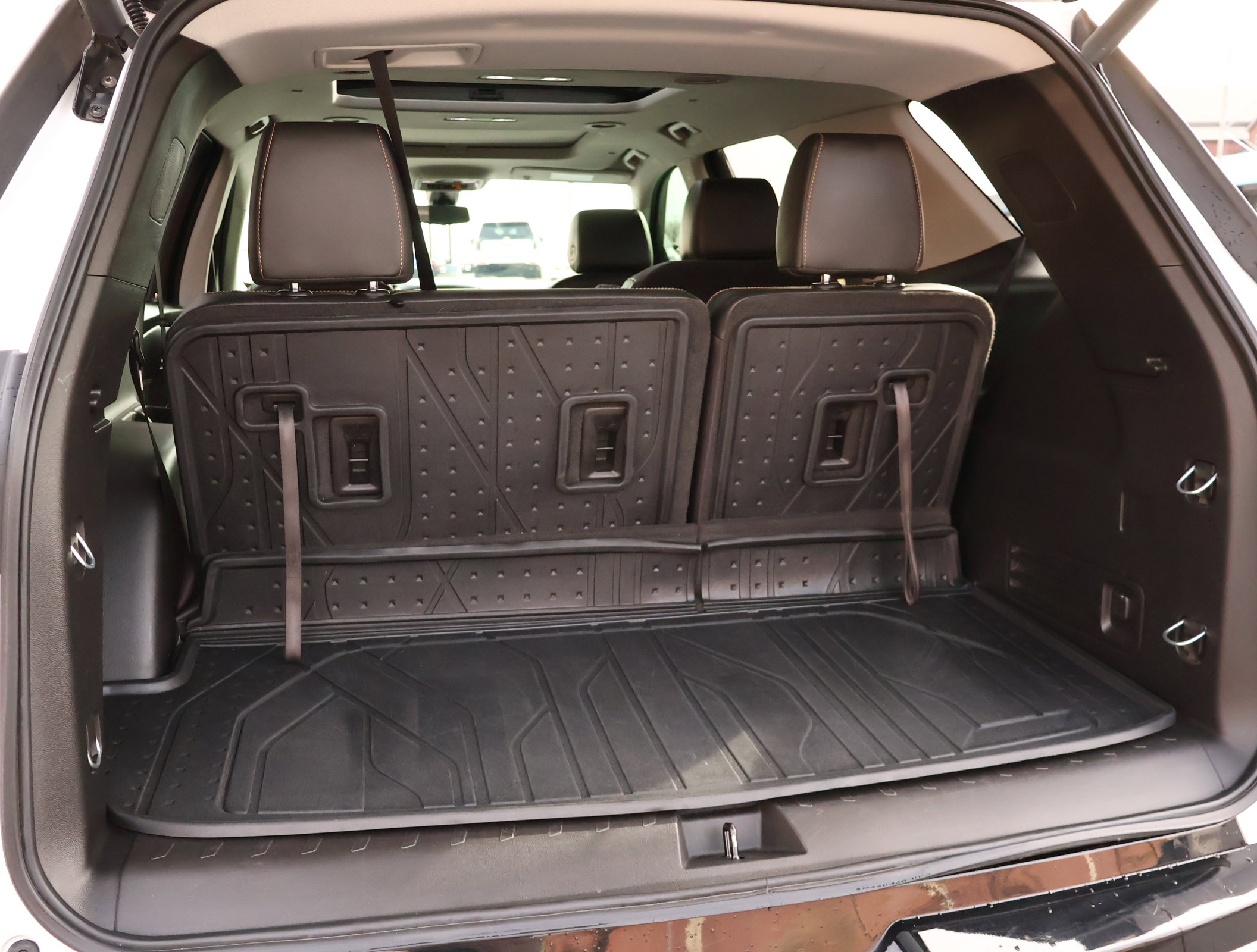 Used 2020 Chevrolet Traverse Premier w/ Redline Edition image 28