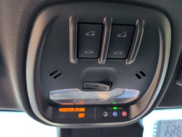 Certified 2026 Chevrolet Trax RS w/ Sunroof Package image 24