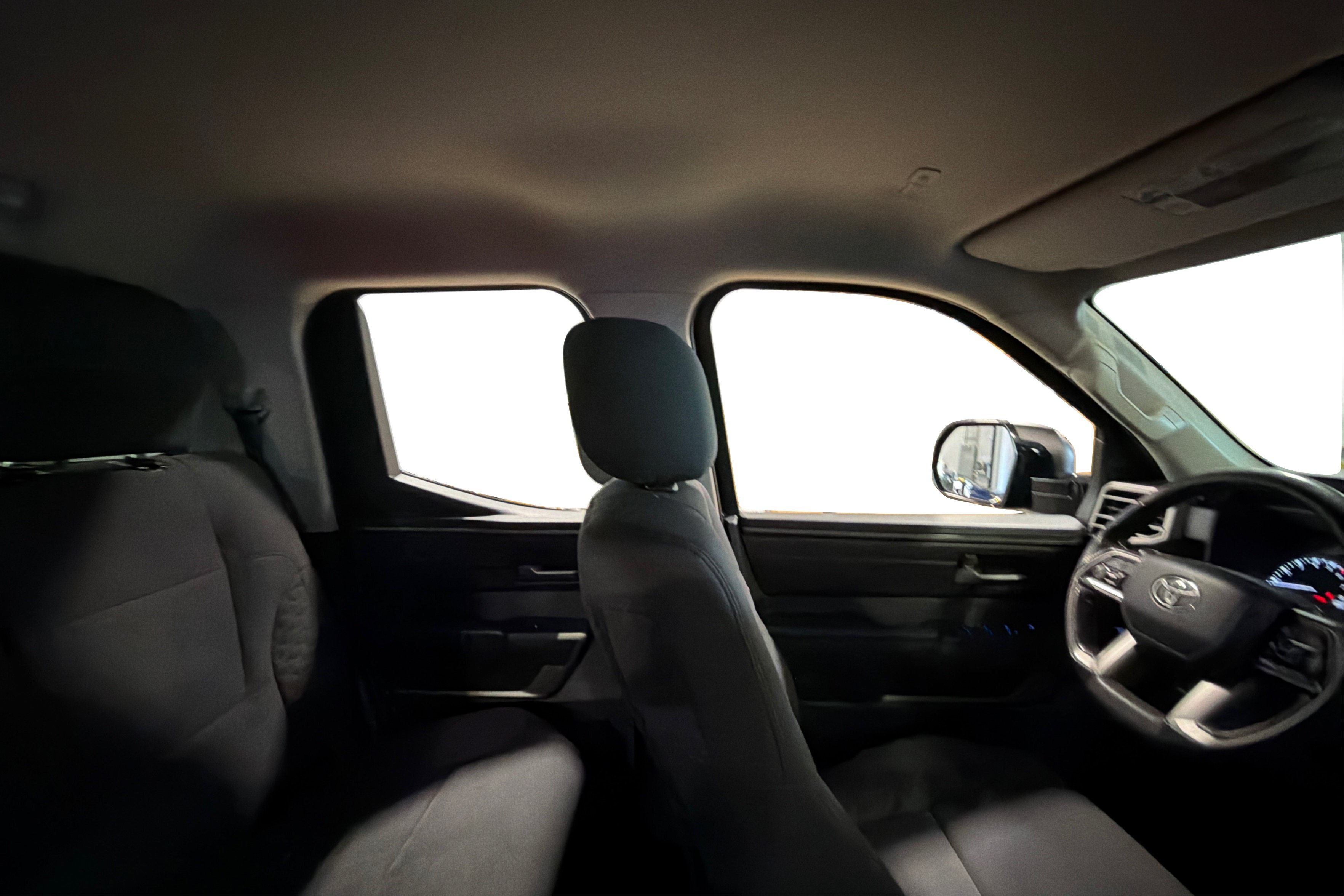 Used 2022 Toyota Tundra SR5 AWD/4WD image 39