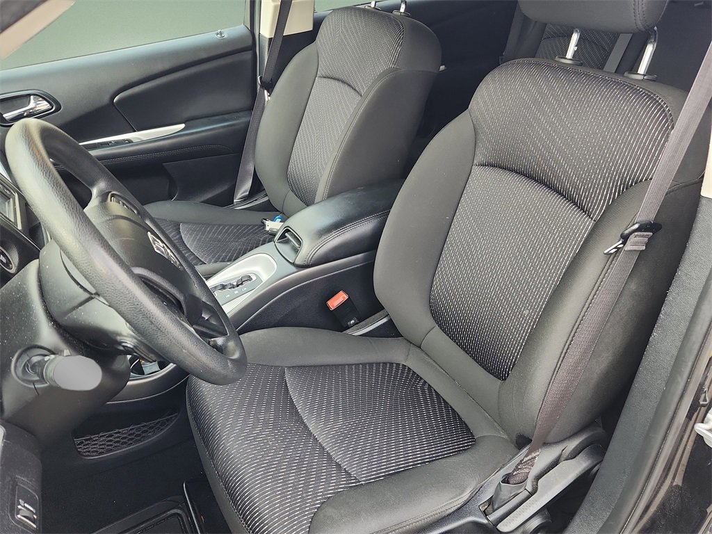 Used 2019 Dodge Journey SE w/ Blacktop Package image 10