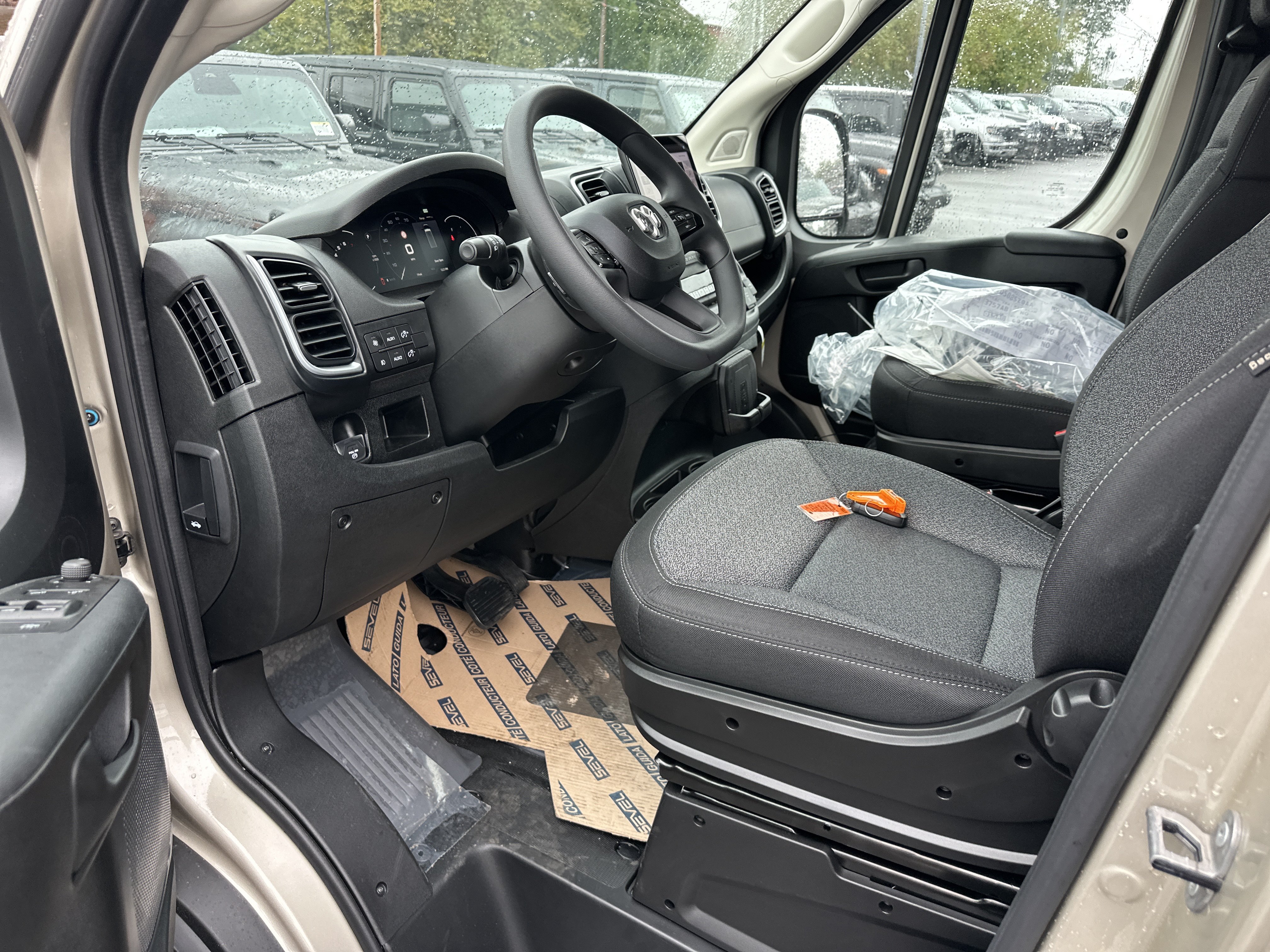 New 2026 RAM ProMaster 2500 w/ Quick Order Package 22G SLT FWD image 26