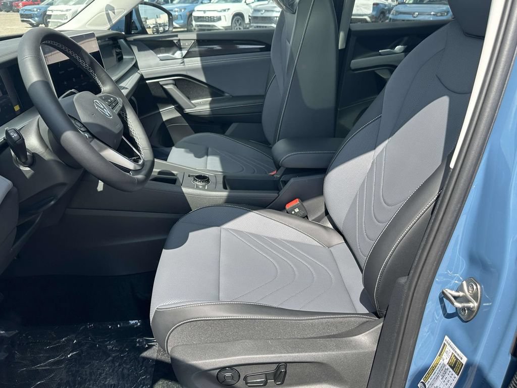 New 2026 Volkswagen Tiguan SE AWD/4WD image 13