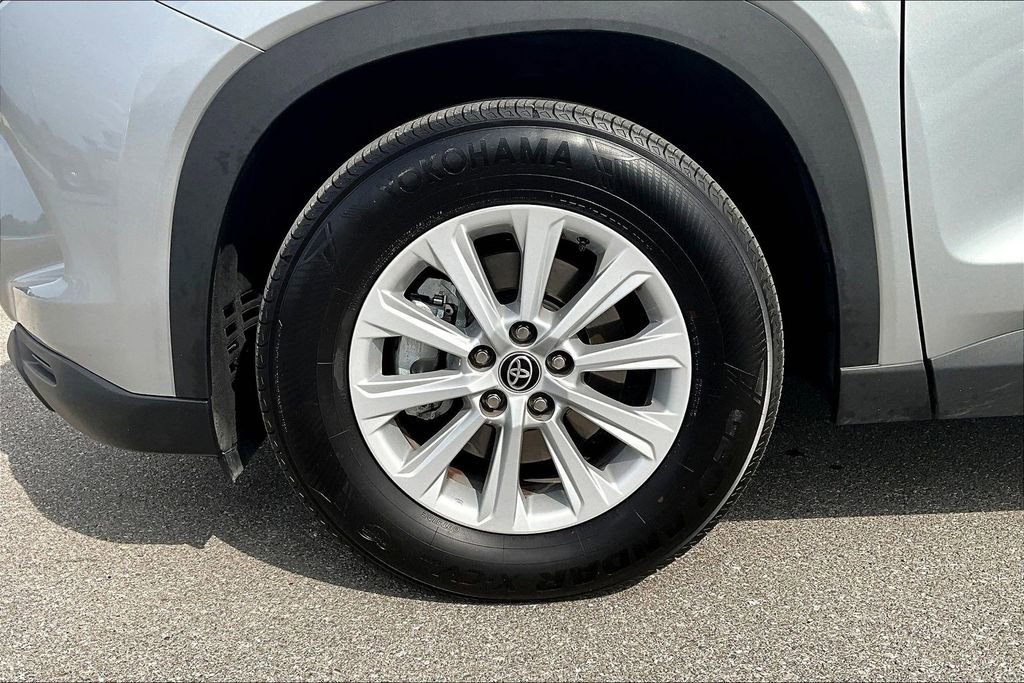 Used 2025 Toyota Grand Highlander FWD image 11