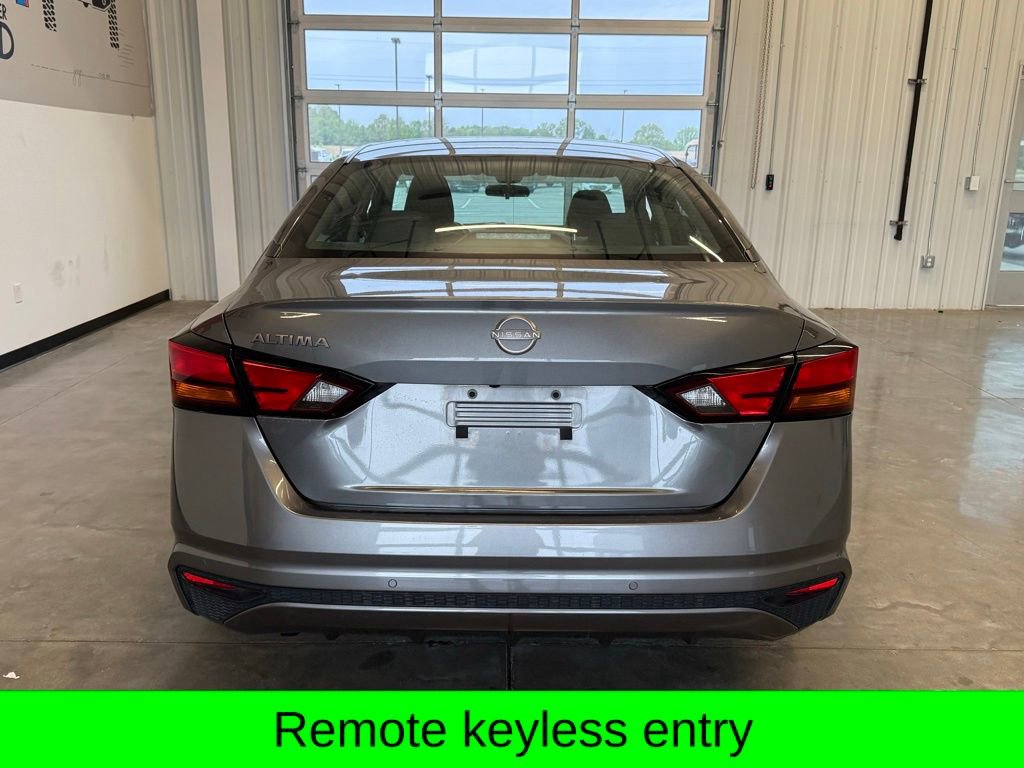 Used 2023 Nissan Altima 2.5 S FWD image 4
