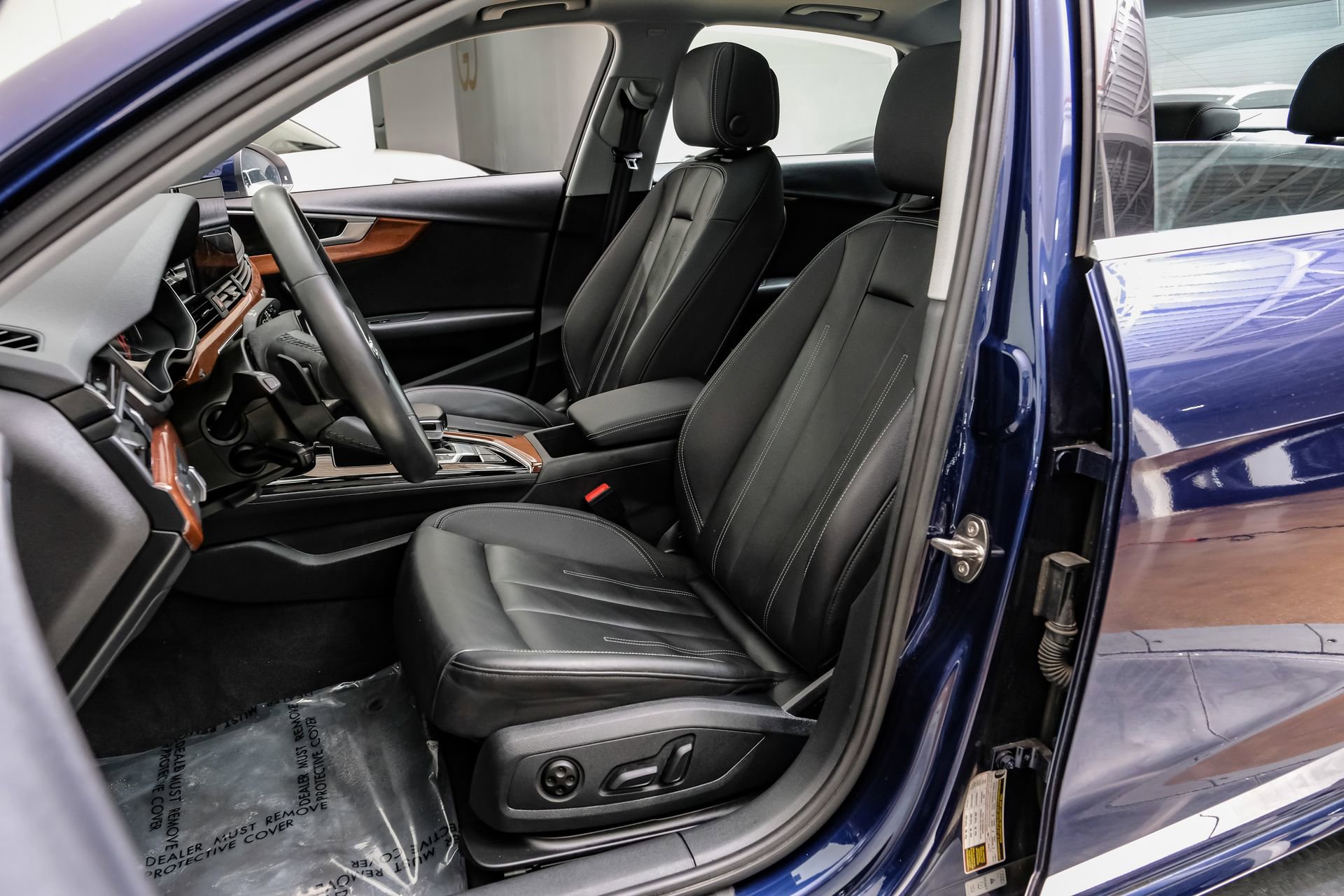 Used 2022 Audi A4 2.0T Premium image 34