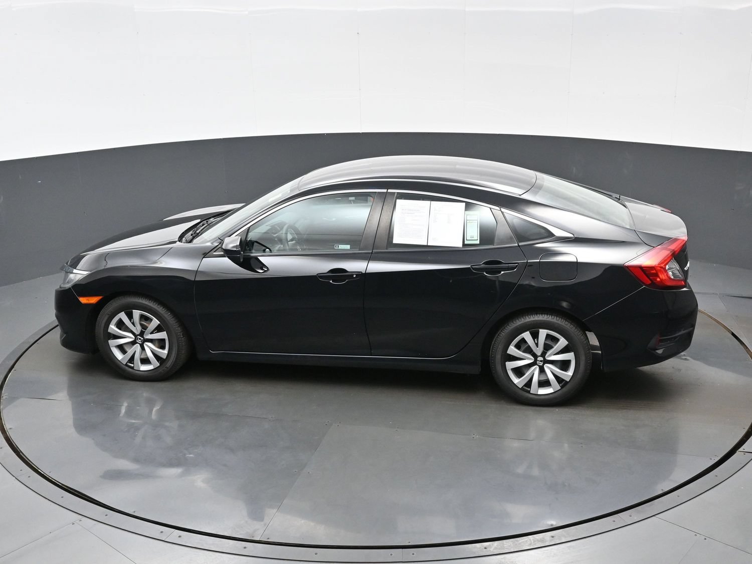 Used 2018 Honda Civic LX image 33