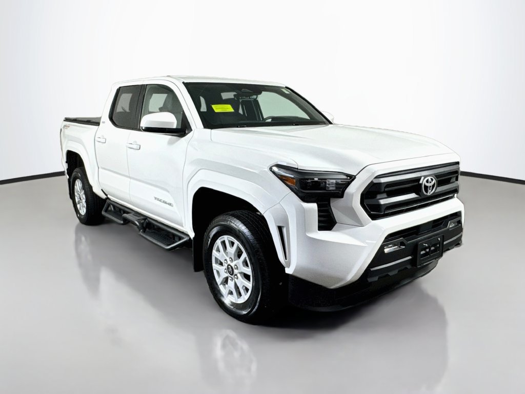 Used 2026 Toyota Tacoma SR5 RWD image 10
