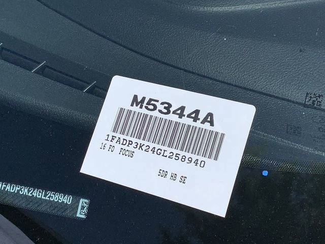 Used 2016 Ford Focus SE FWD image 35