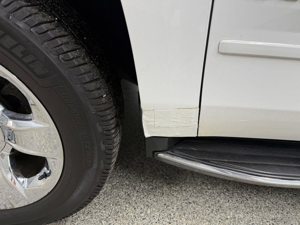 Used 2015 Chevrolet Suburban LTZ image 9