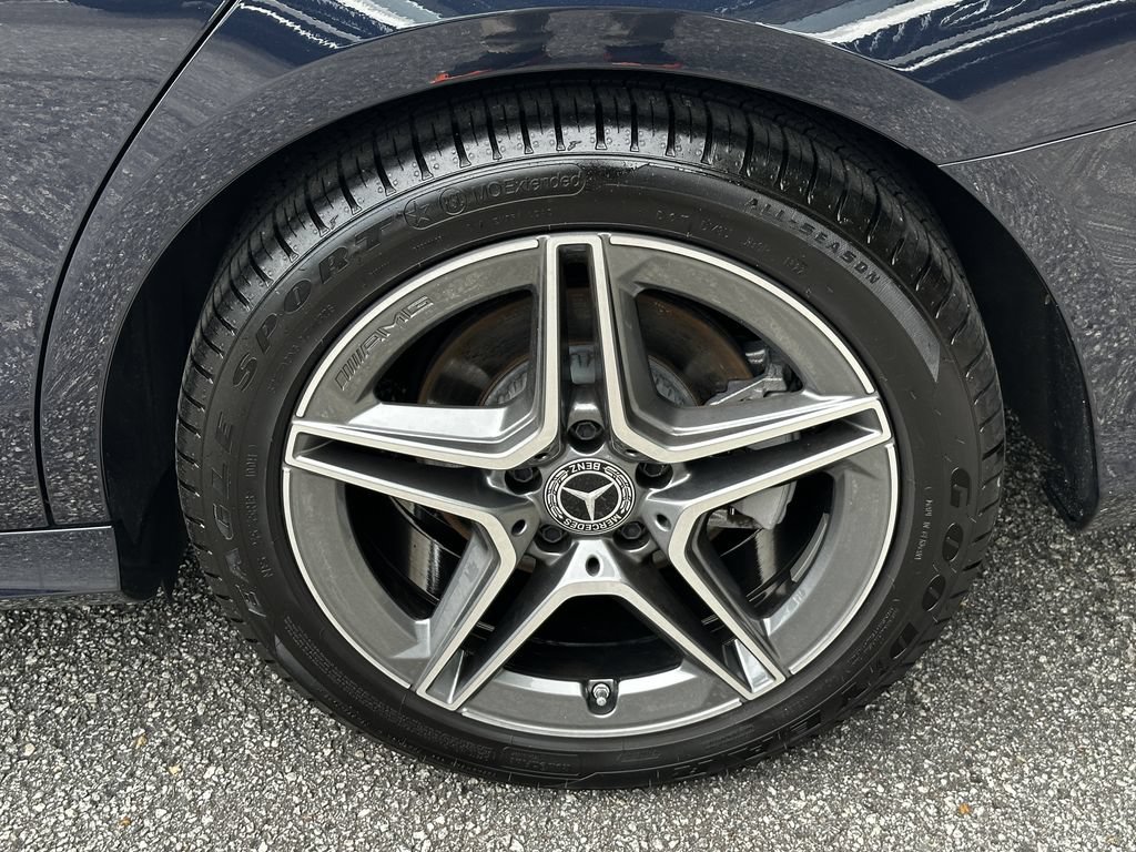Certified 2022 Mercedes-Benz E 350 4MATIC Sedan image 22