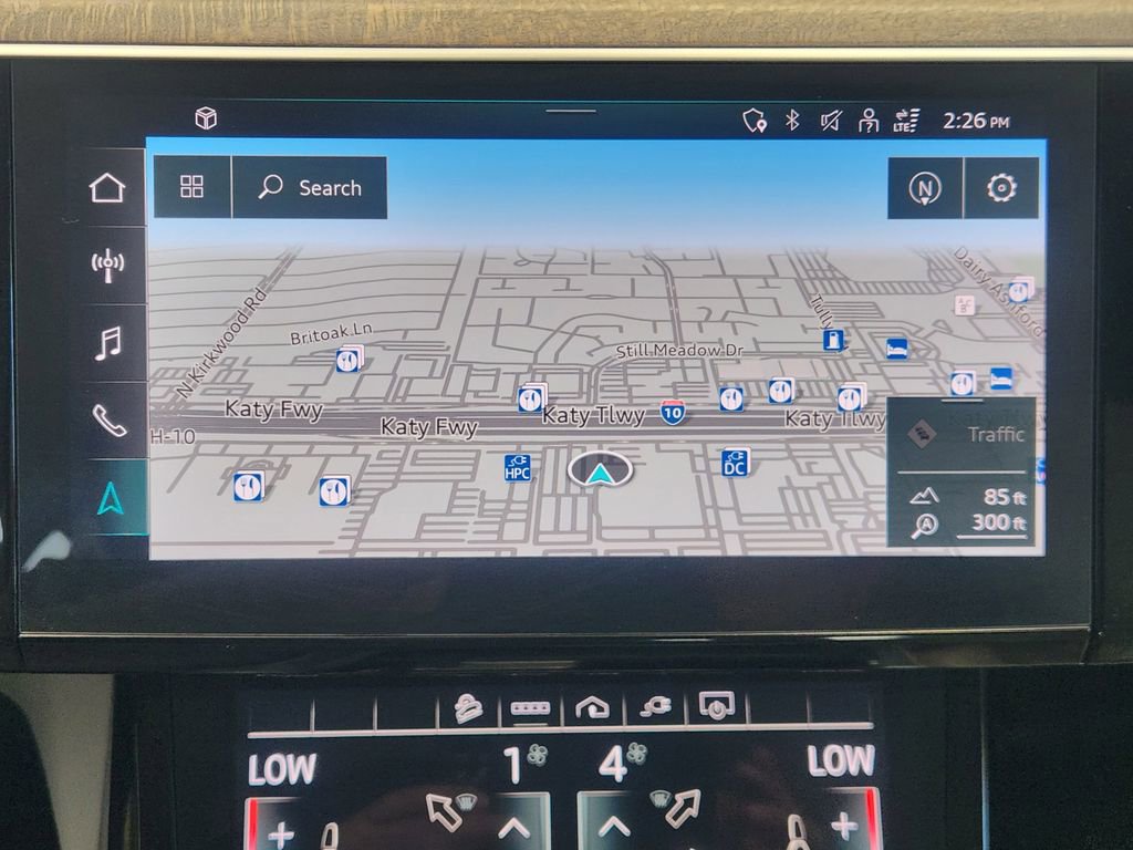 Used 2021 Audi e-tron Premium Plus w/ Premium Plus Package image 16