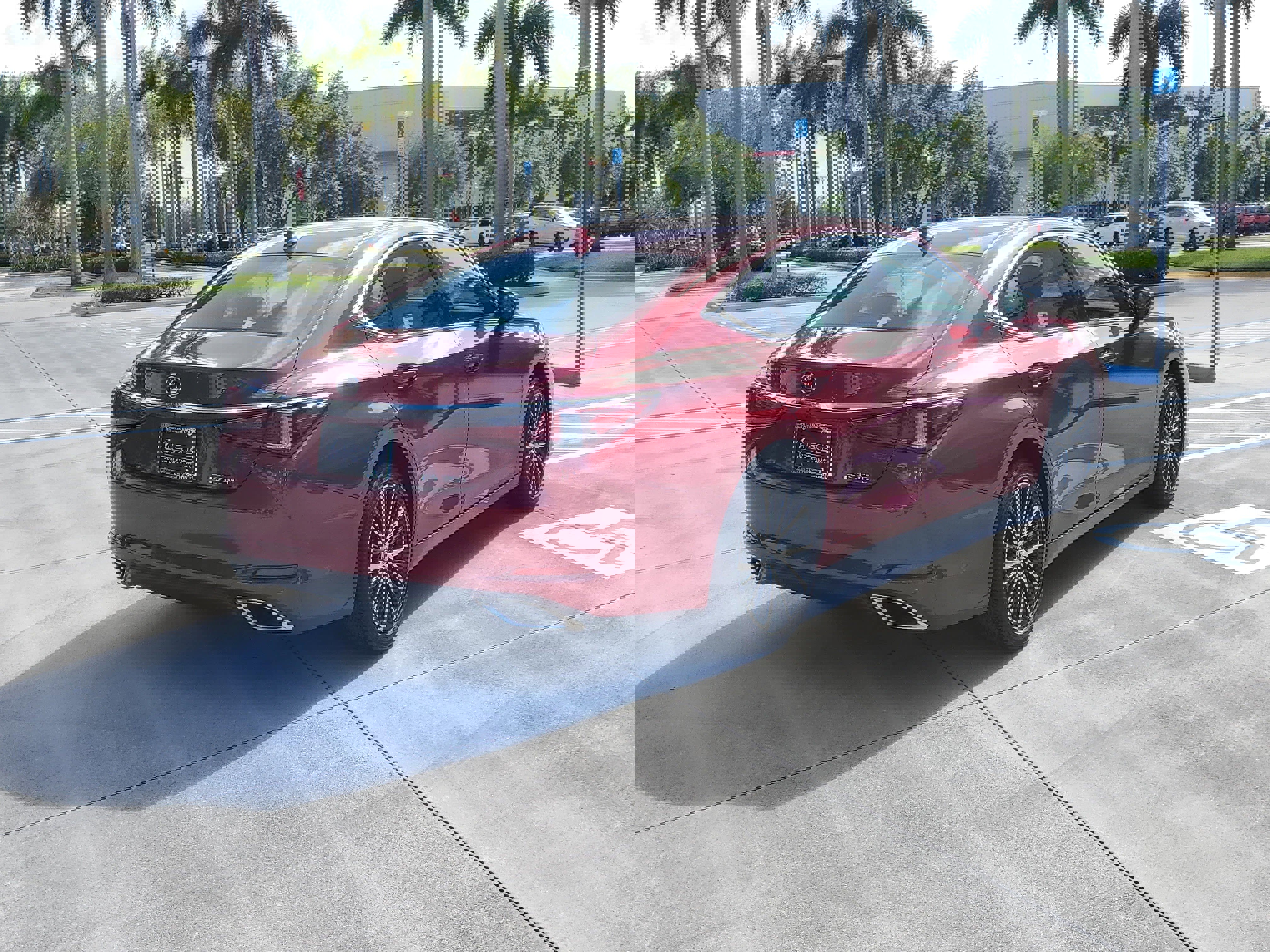 Used 2025 Lexus ES 350 w/ Premium Package image 11