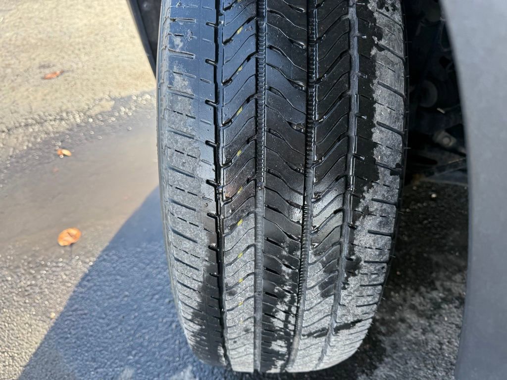 Used 2022 Chevrolet Traverse LT w/ LPO, Floor Liner Package image 11