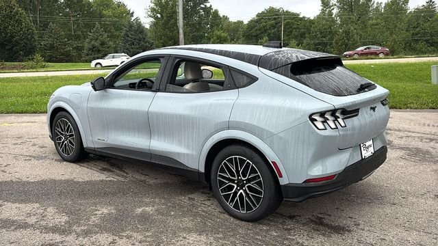 Used 2025 Ford Mustang Mach-E Premium RWD image 5