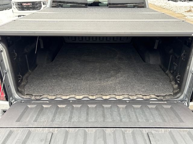 Used 2024 GMC Canyon Denali image 9