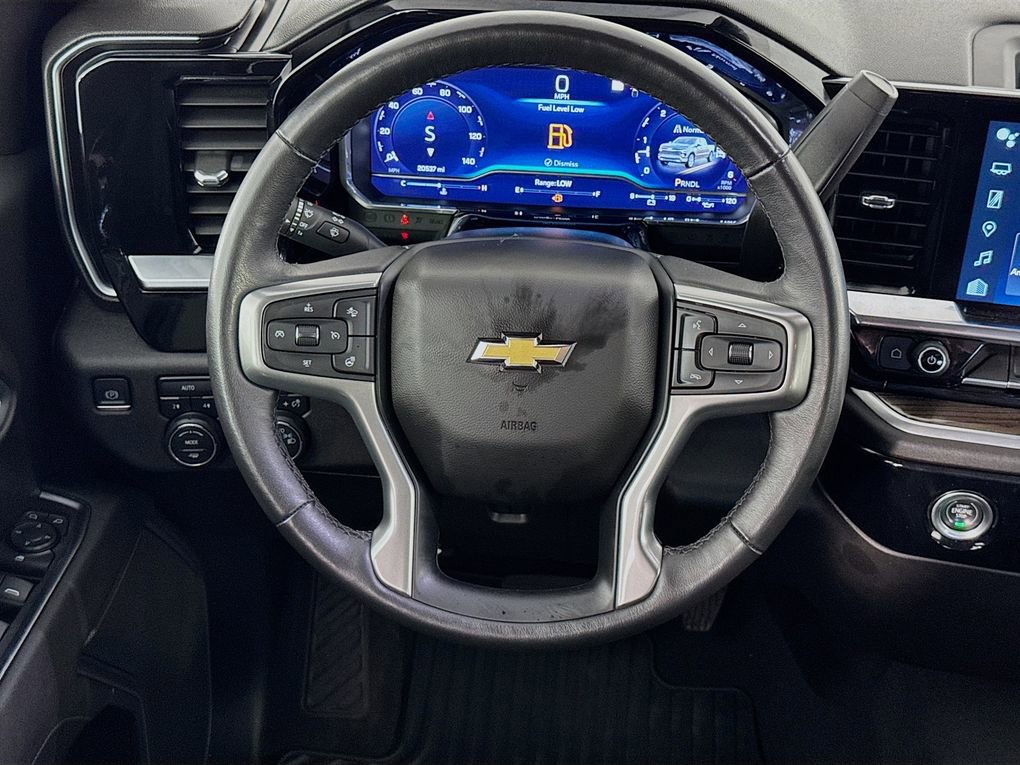 Used 2022 Chevrolet Silverado 1500 LT AWD/4WD image 35