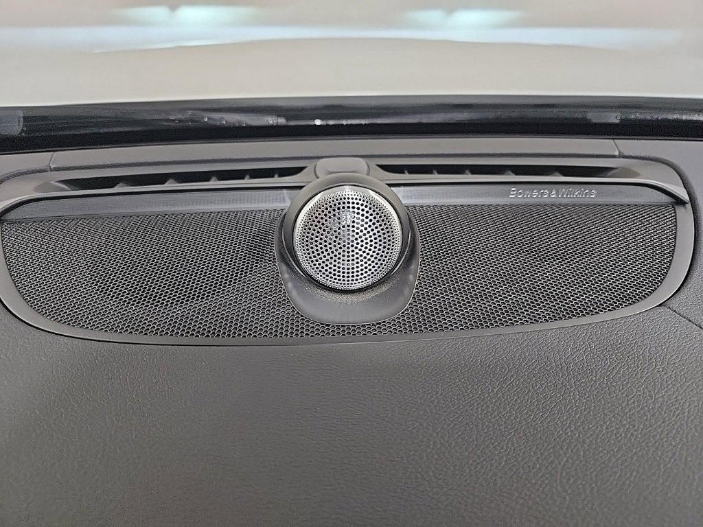 Used 2024 Volvo V90 B6 Cross Country Ultimate w/ Climate Package image 19