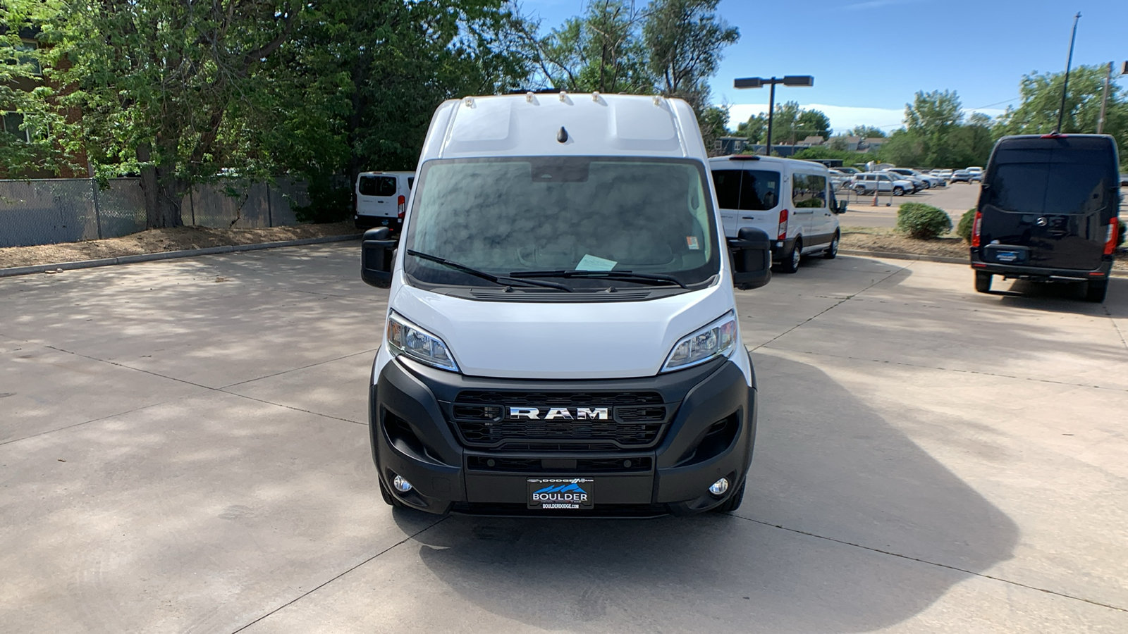 Used 2024 RAM ProMaster 2500 w/ Safety Group FWD image 8