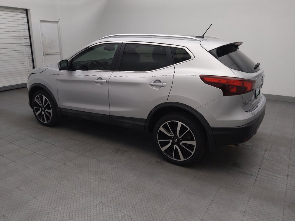 Used 2019 Nissan Rogue Sport SL w/ Premium Package FWD image 3