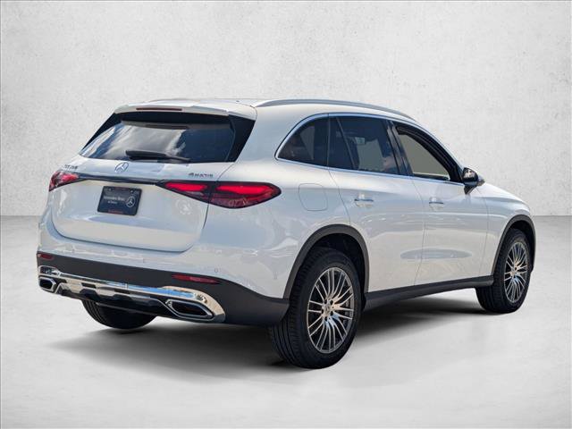 Used 2026 Mercedes-Benz GLC 300 4MATIC image 2