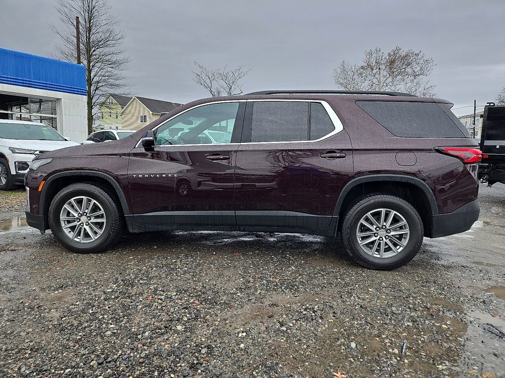 Used 2023 Chevrolet Traverse LT image 5