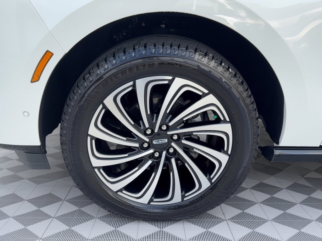 Used 2025 Lincoln Navigator Black Label AWD/4WD image 13