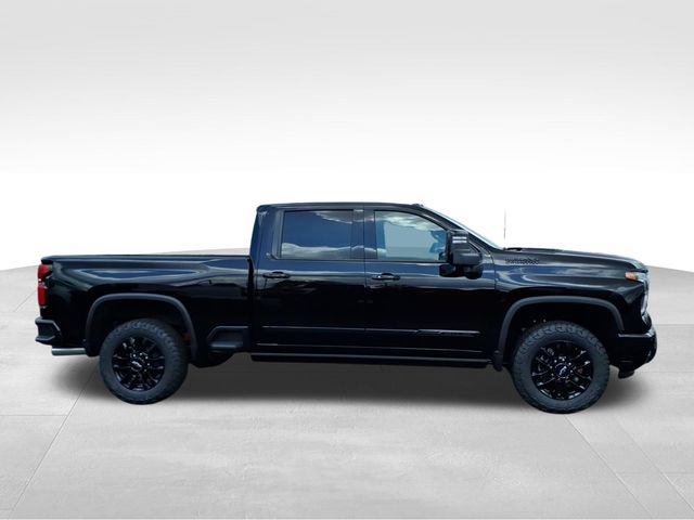 New 2026 Chevrolet Silverado 2500 High Country w/ High Country Premium Package AWD/4WD image 2