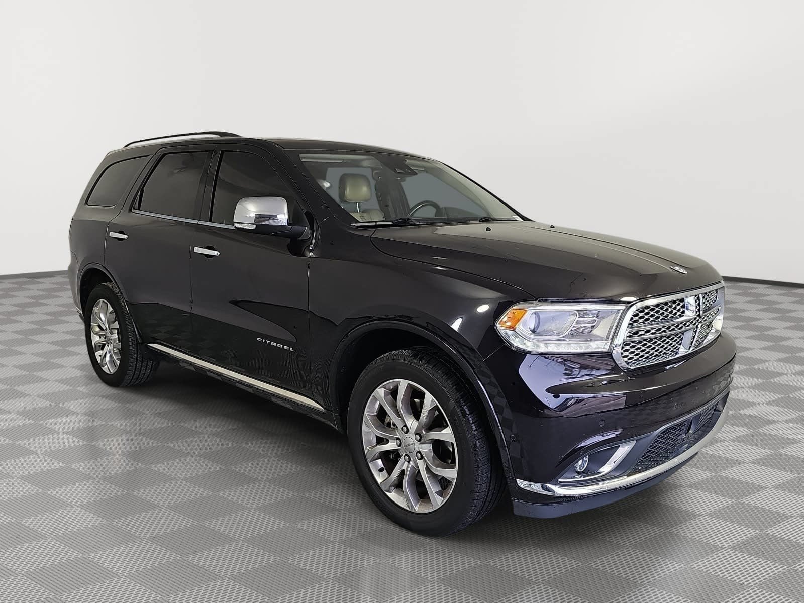 Used 2018 Dodge Durango Citadel w/ Technology Group AWD/4WD image 2