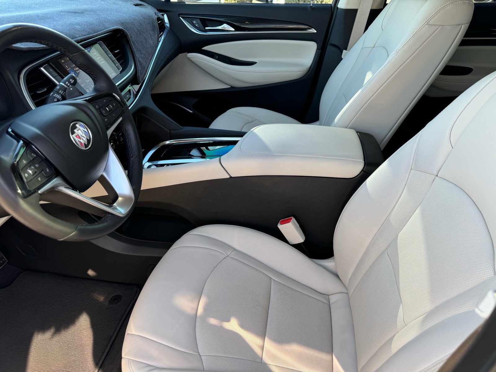 Used 2023 Buick Enclave Essence w/ Experience Buick Package image 15