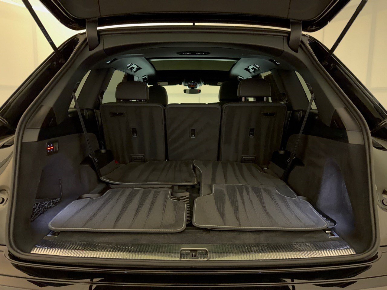 Certified 2025 Audi Q7 2.0T Premium Plus w/ Premium Plus Package AWD/4WD image 28