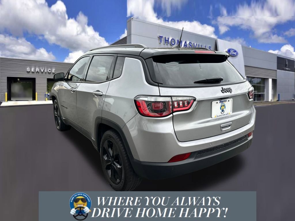Used 2020 Jeep Compass Latitude FWD image 4