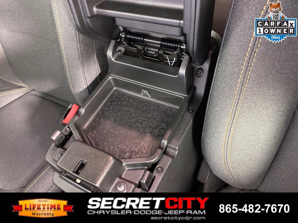 Used 2025 Jeep Gladiator Mojave AWD/4WD image 25