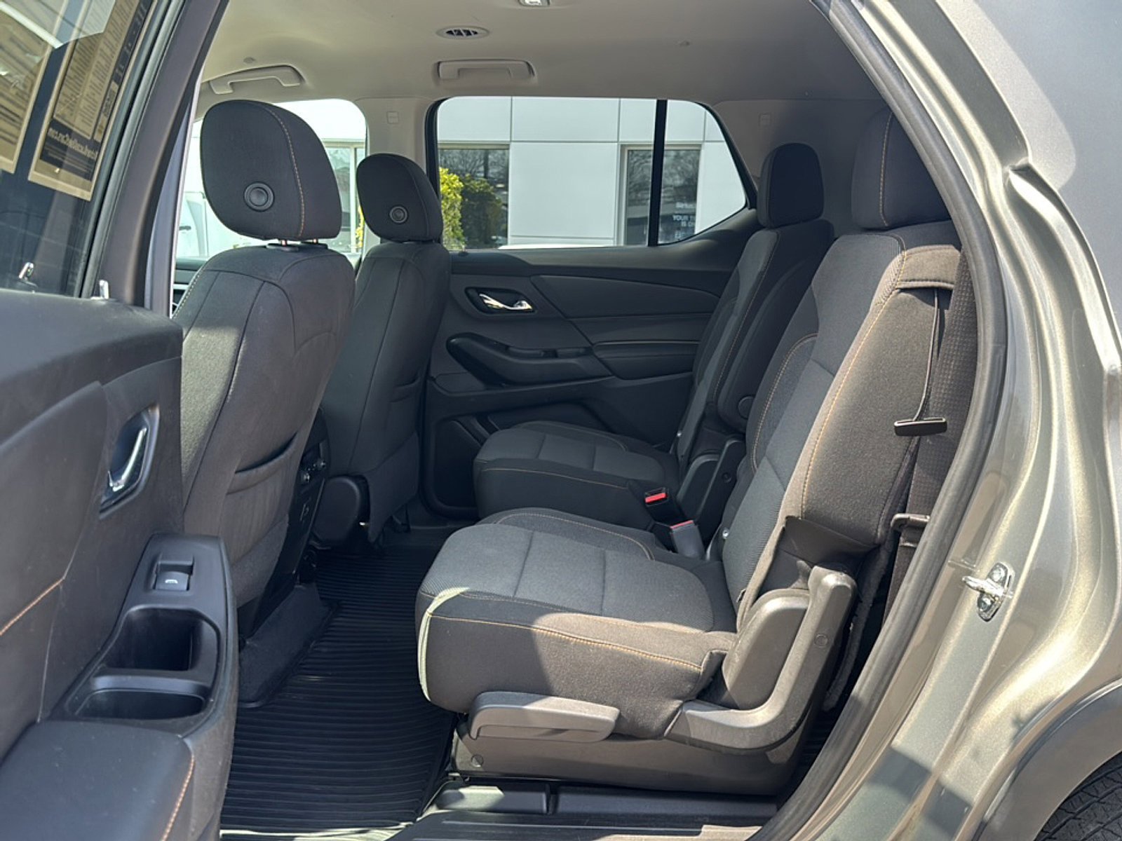 Used 2019 Chevrolet Traverse LT FWD image 19
