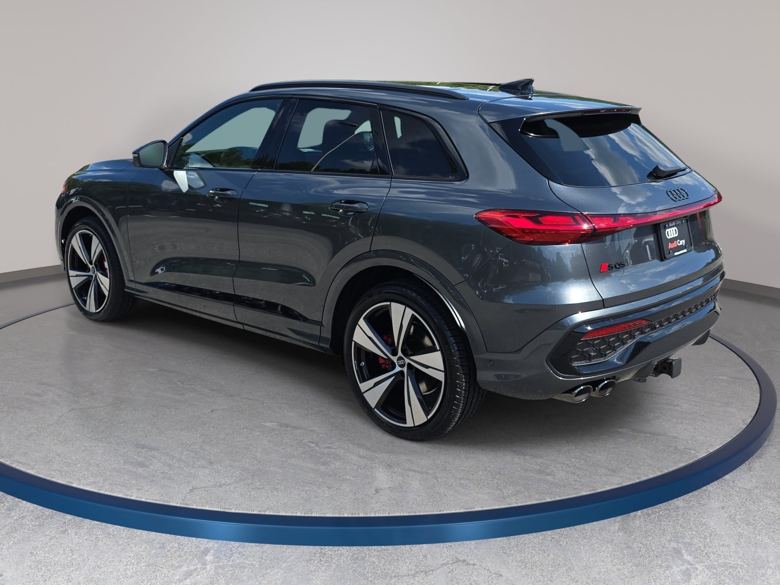 New 2026 Audi SQ5 Prestige AWD/4WD image 7