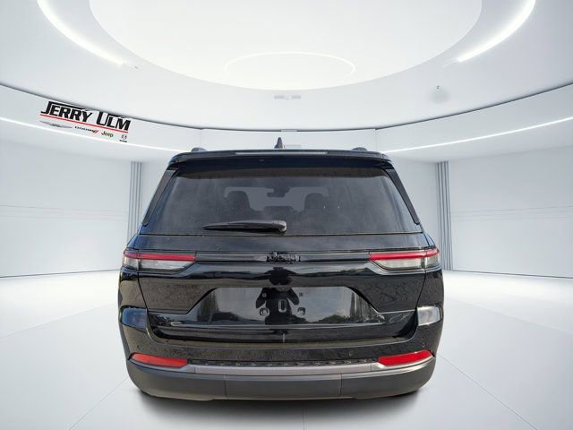 New 2026 Jeep Grand Cherokee Limited w/ Limited Altitude Package image 4