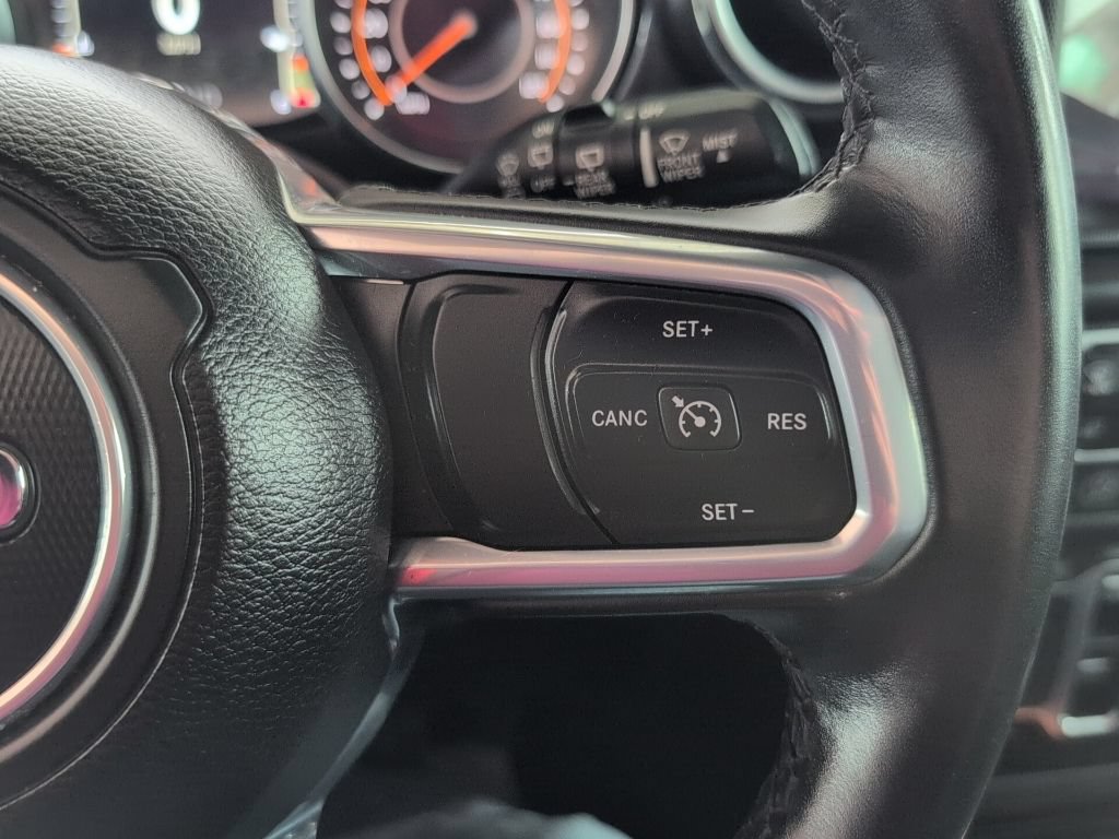 Used 2023 Jeep Wrangler Unlimited Sahara AWD/4WD image 35