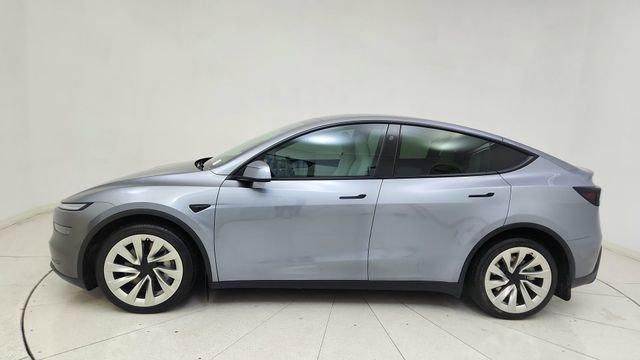 Used 2026 Tesla Model Y Long Range image 10